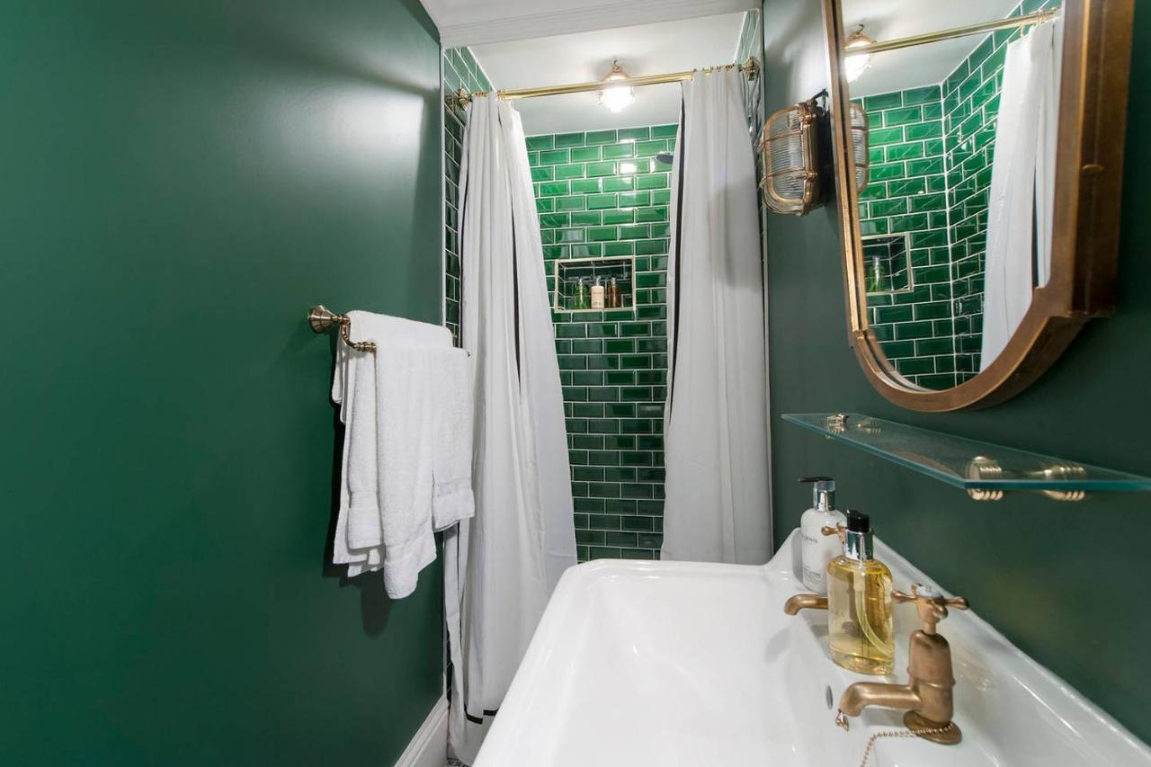 Central Luxury Bath Garden Apartment Free Parking Exterior photo